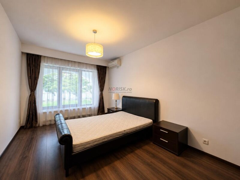 Pipera, casa individuala, 242 mp, zona linistita, curte privata.